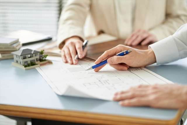 建築施工管理（改築工事）【車通勤OK！ベテラン中高年大歓迎！現場監督】